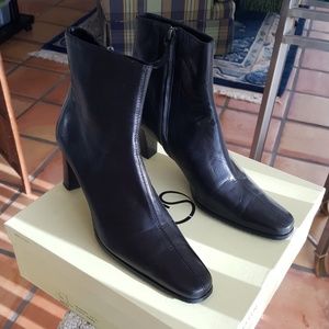 St. John Black Leather Booties